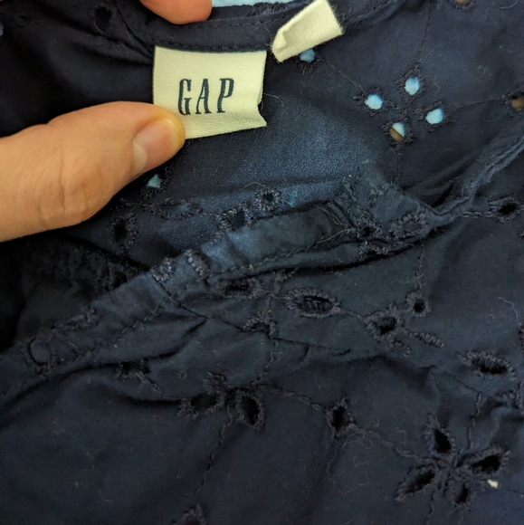 Two gap blouses - Picture 5 of 5